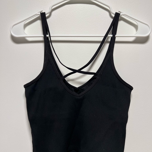 Vuori Tops - Vuori Black Camisole Top